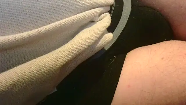 Snapshot of T0Yforeskin chatting on July 4, 2026, 9:21 pm T0Yforeskin online show from July 4, 2026, 9:21 pm