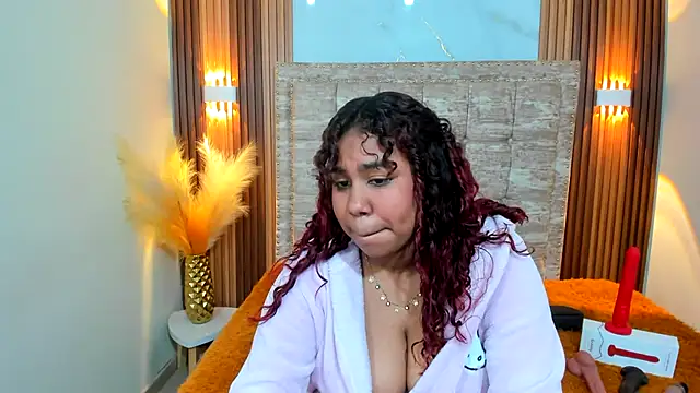 Lizzie Williams  online show from February 5, 2025, 7:18 am