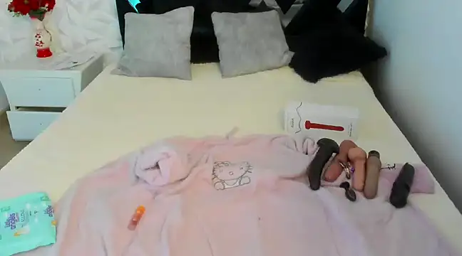 Lizzie Williams  online show from February 6, 2025, 3:16 am