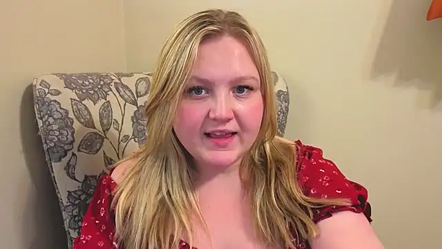 PhatAssBlond online show from April 19, 2026, 2:11 am