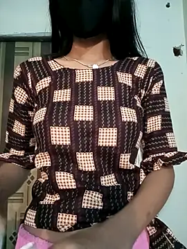 Snapshot of Raya-Moni chatting on November 14, 2025, 1:54 pm Raya-Moni online show from November 14, 2025, 1:54 pm