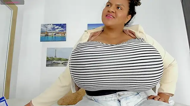 bigmom69  online show from September 14, 2025, 12:59 pm