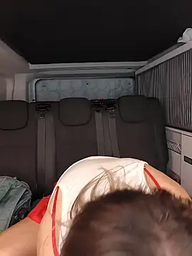 Jade Emeraud online show from April 9, 2026, 7:41 pm