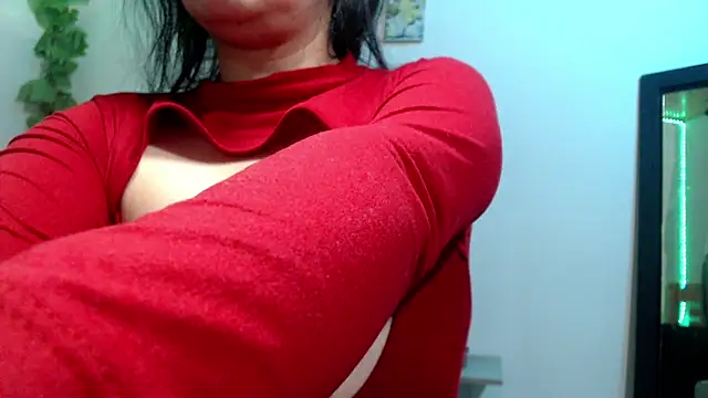 Snapshot of Donniia chatting on June 25, 2026, 4:00 pm Donniia online show from June 25, 2026, 4:00 pm