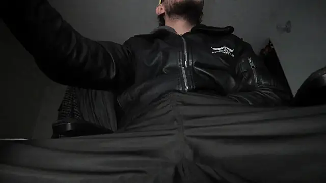 s sven03 online show from September 18, 2025, 8:05 am