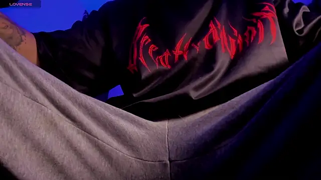 s sven03 online show from March 26, 2026, 1:55 am