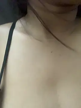 Mia 656 online show from March 12, 2026, 2:34 pm