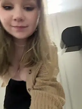 PumaShyXD online show from March 2, 2025, 1:27 pm