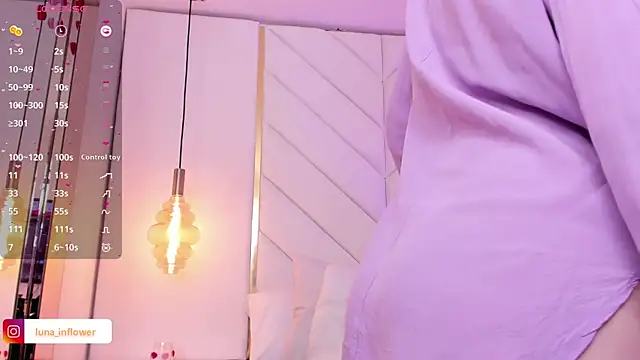 Snapshot of Flor_delunaa chatting on February 6, 2025, 6:46 pm Flor delunaa online show from February 6, 2025, 6:46 pm