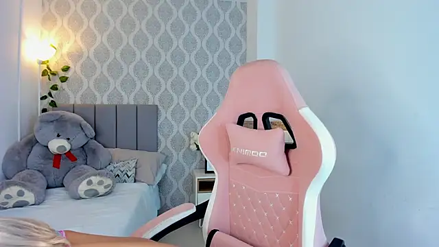 Adria ross online show from January 23, 2025, 12:19 pm