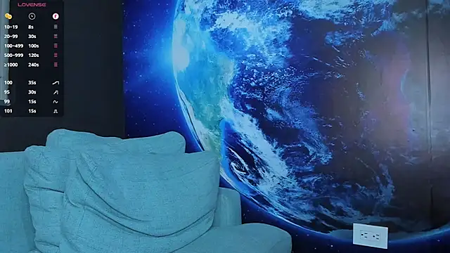 Snapshot of delessandro_world chatting on October 28, 2025, 10:56 pm delessandro world online show from October 28, 2025, 10:56 pm