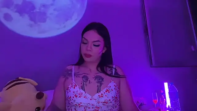 Snapshot of Its_MadameGaby chatting on May 27, 2026, 2:08 am Its MadameGaby online show from May 27, 2026, 2:08 am
