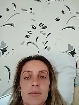 SophyGirl online show from April 15, 2026, 12:34 pm