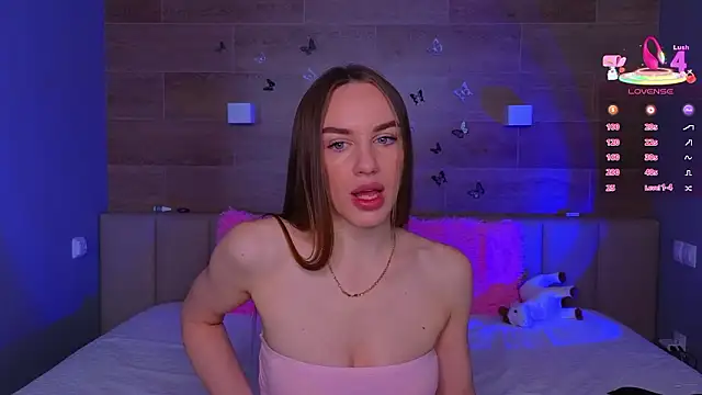 SaraCros online show from March 31, 2026, 5:41 am