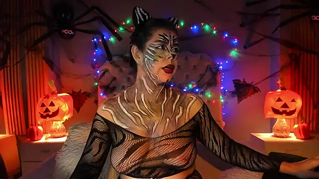 RamonaSimons online show from October 30, 2025, 8:09 pm