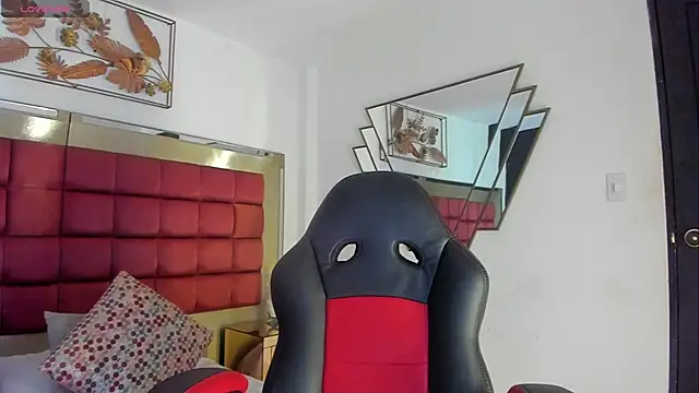 FaloonRoussel online show from November 15, 2025, 7:10 pm