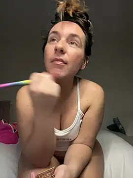 lyajoliee online show from January 13, 2026, 12:54 pm