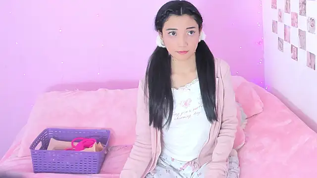 MIDORI BACK 01 online show from February 7, 2025, 12:20 am