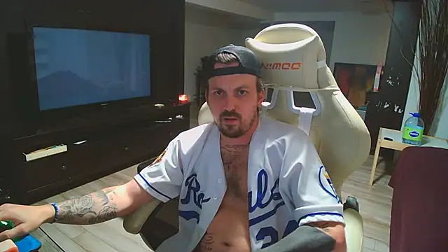 Snapshot of Tremblay_Simard chatting on December 4, 2025, 2:10 am Tremblay Simard online show from December 4, 2025, 2:10 am