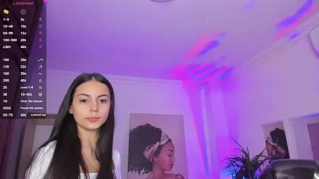 Aleejaa   online show from February 14, 2025, 11:31 am