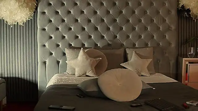 AmelyNoir online show from February 24, 2025, 4:27 am