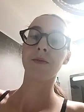 MartiniiSelenna online show from February 7, 2025, 6:56 am