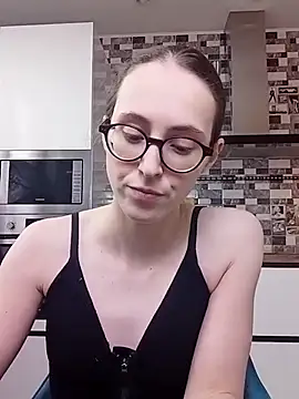 MartiniiSelenna online show from February 7, 2025, 1:01 pm