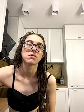 MartiniiSelenna online show from November 2, 2025, 7:00 am