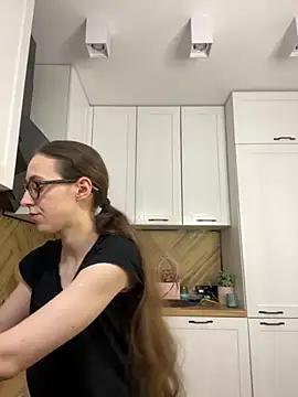 MartiniiSelenna online show from November 24, 2025, 6:46 am