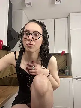 MartiniiSelenna online show from March 30, 2026, 5:52 am