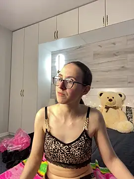 MartiniiSelenna online show from June 5, 2026, 6:52 am