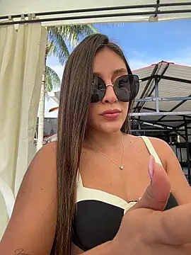 Rose-euphoria online show from October 2, 2025, 1:40 pm