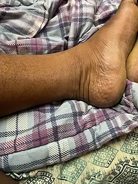 Snapshot of Yours_Teluguboii chatting on September 13, 2025, 12:27 pm Yours Teluguboii online show from September 13, 2025, 12:27 pm