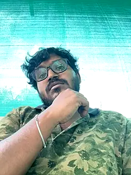 Snapshot of Yours_Teluguboii chatting on October 14, 2025, 11:33 am Yours Teluguboii online show from October 14, 2025, 11:33 am