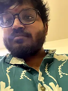 Snapshot of Yours_Teluguboii chatting on October 16, 2025, 10:16 am Yours Teluguboii online show from October 16, 2025, 10:16 am