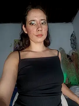 lovely kitt online show from April 19, 2026, 12:43 am