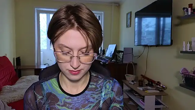 MalvinaBlum online show from November 12, 2025, 3:07 am