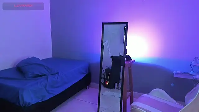 Yelena03 online show from March 16, 2025, 1:49 am