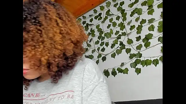 Snapshot of Ada_gales_ chatting on March 23, 2025, 12:26 am Ada gales  online show from March 23, 2025, 12:26 am