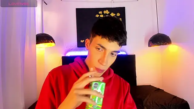 Angel Snowhotxxx online show from February 6, 2025, 3:41 pm