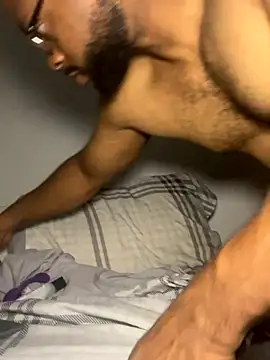 Snapshot of Enos3 chatting on September 12, 2025, 2:33 am Enos3 online show from September 12, 2025, 2:33 am