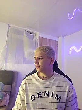 Snapshot of SebasFallon chatting on February 28, 2026, 11:28 pm SebasFallon online show from February 28, 2026, 11:28 pm