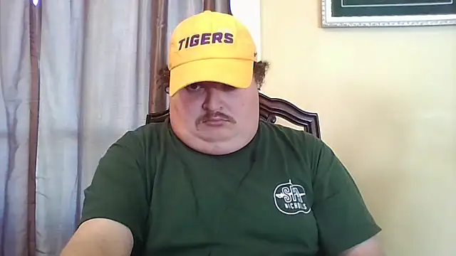 YelpedAverting online show from November 8, 2025, 8:40 pm