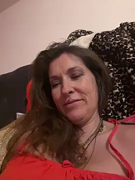 Lwhite1 online show from June 3, 2026, 11:21 pm