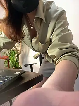 Annabody online show from March 20, 2025, 3:47 pm