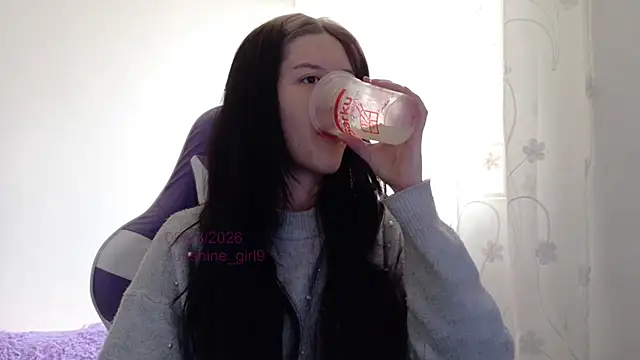 Snapshot of sunshine_girl9 chatting on March 9, 2026, 9:08 pm sunshine girl9 online show from March 9, 2026, 9:08 pm