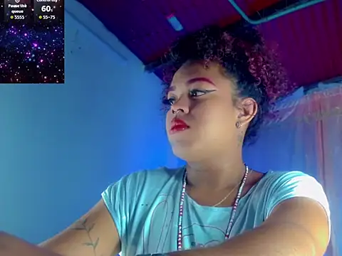 KayleighDreams  online show from October 1, 2025, 11:44 pm