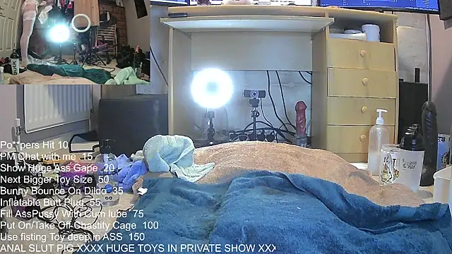 ClairTS online show from February 9, 2025, 8:02 pm