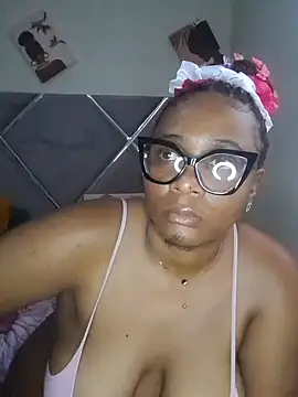 Snapshot of CocoBootyyy chatting on March 11, 2025, 5:24 pm CocoBootyyy online show from March 11, 2025, 5:24 pm