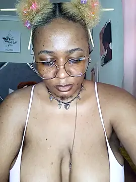 Snapshot of CocoBootyyy chatting on October 2, 2025, 4:19 am CocoBootyyy online show from October 2, 2025, 4:19 am